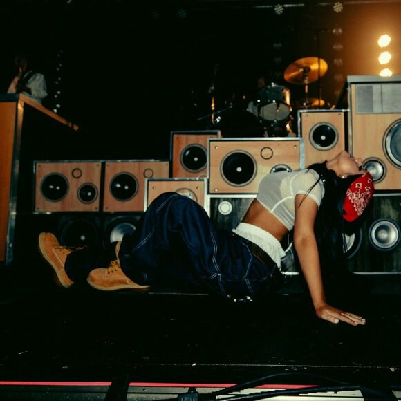 Meet your Posher, Jessie - Picture 4 of 6